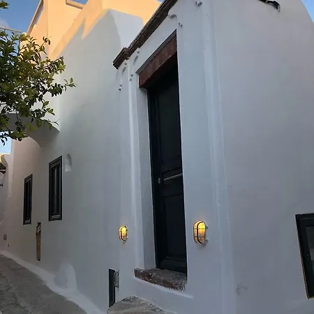 Villa The Luna Emporio (Santorini)
