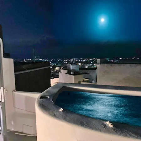 The Luna Villa