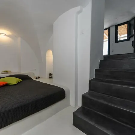 Villa The Luna Emporio (Santorini)